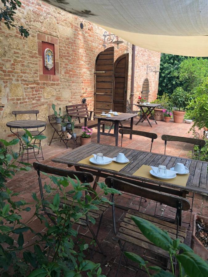 Al Giardino Degli Etruschi Chiusi Exterior foto